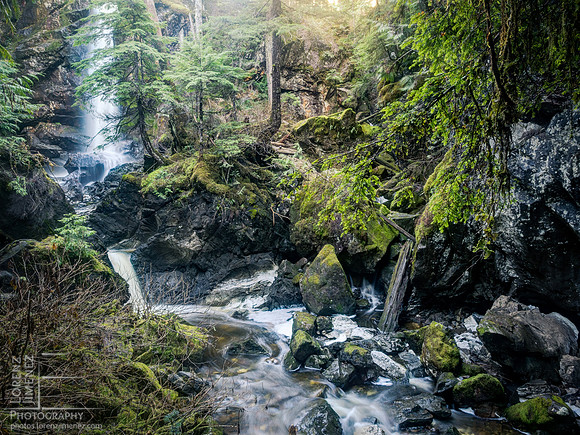 UpanaWaterfall1-LJ_20141228-_C283168_fused